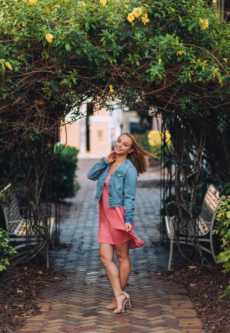 Best Places to Take Senior Pictures Outside | SWFL Senior Picture ...